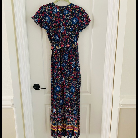 Bohemian Floral Printed Wrap Maxi Dress - Picture 2 of 8